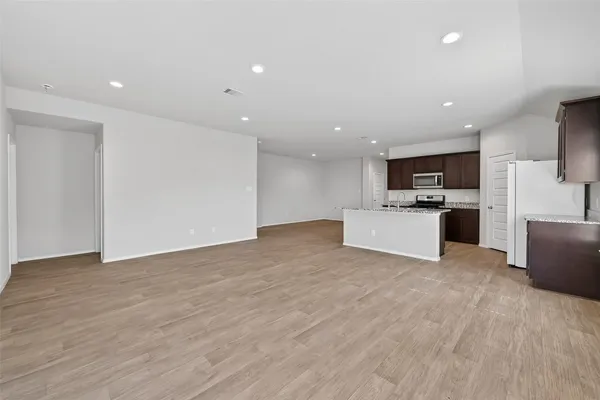 $349,900 | 1606 Bear Spring Drive, Richmond, TX 77469