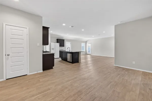 $349,900 | 1606 Bear Spring Drive, Richmond, TX 77469