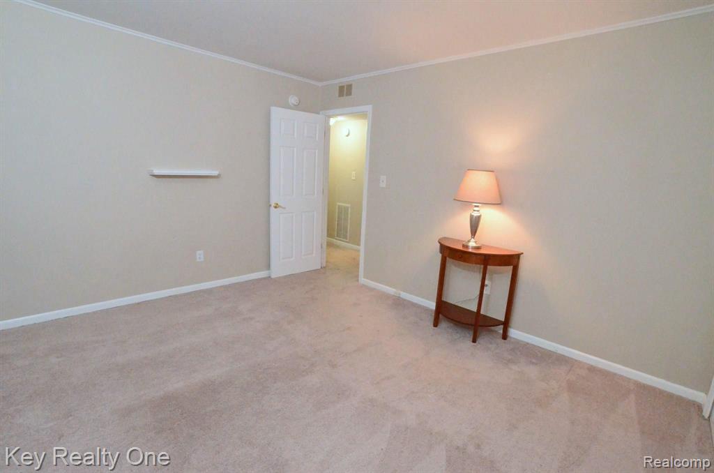 1202 Lear Court Rochester Hills, MI 48307 - Photo 8 of 19