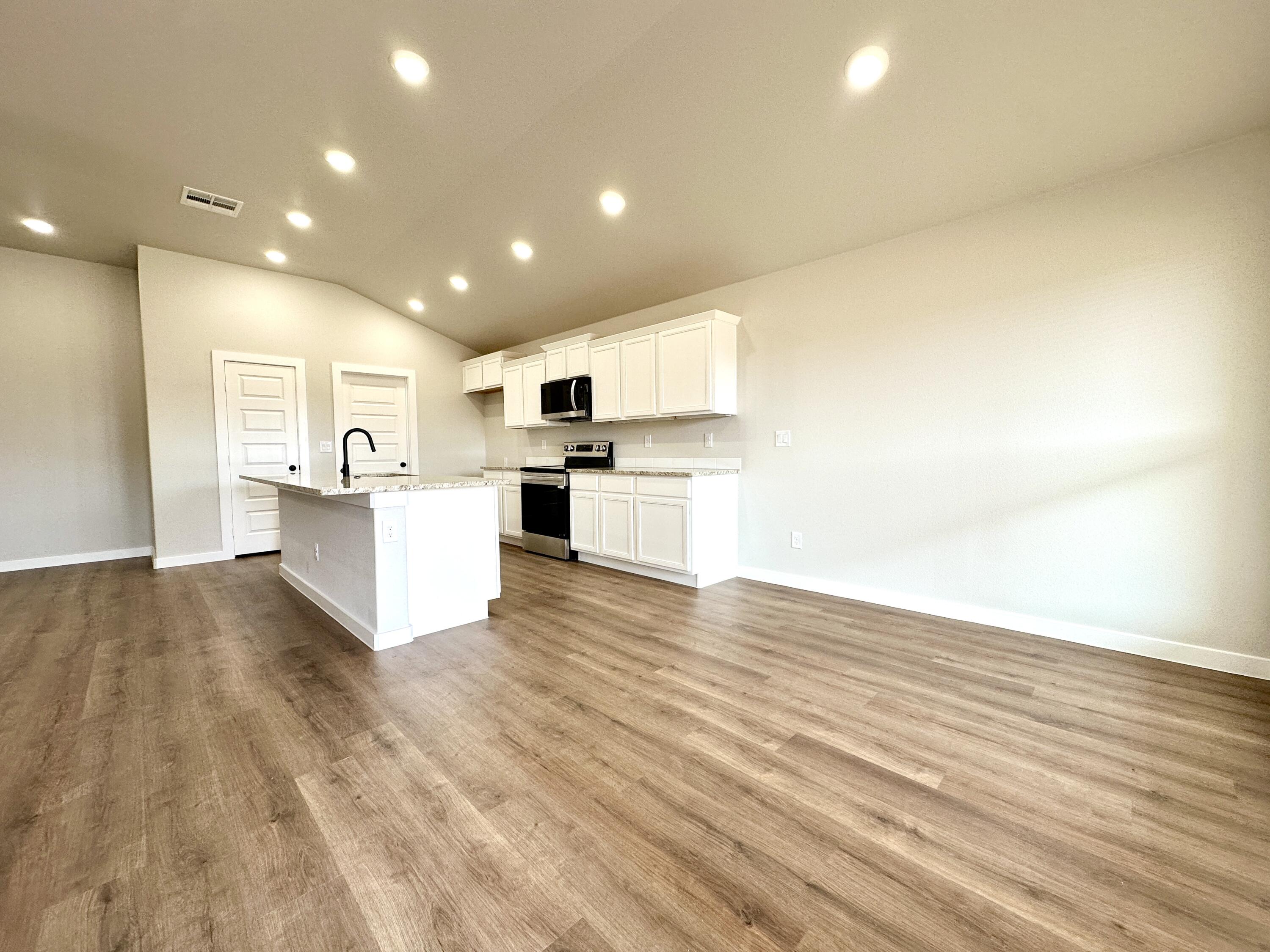 7435 28th Street Lubbock, TX 79407 - Photo 3 of 9 IMG_7347