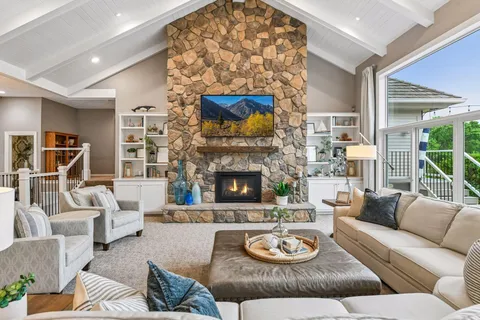 $1,950,000 | 1615 Northridge Drive, Wayzata, MN 55391