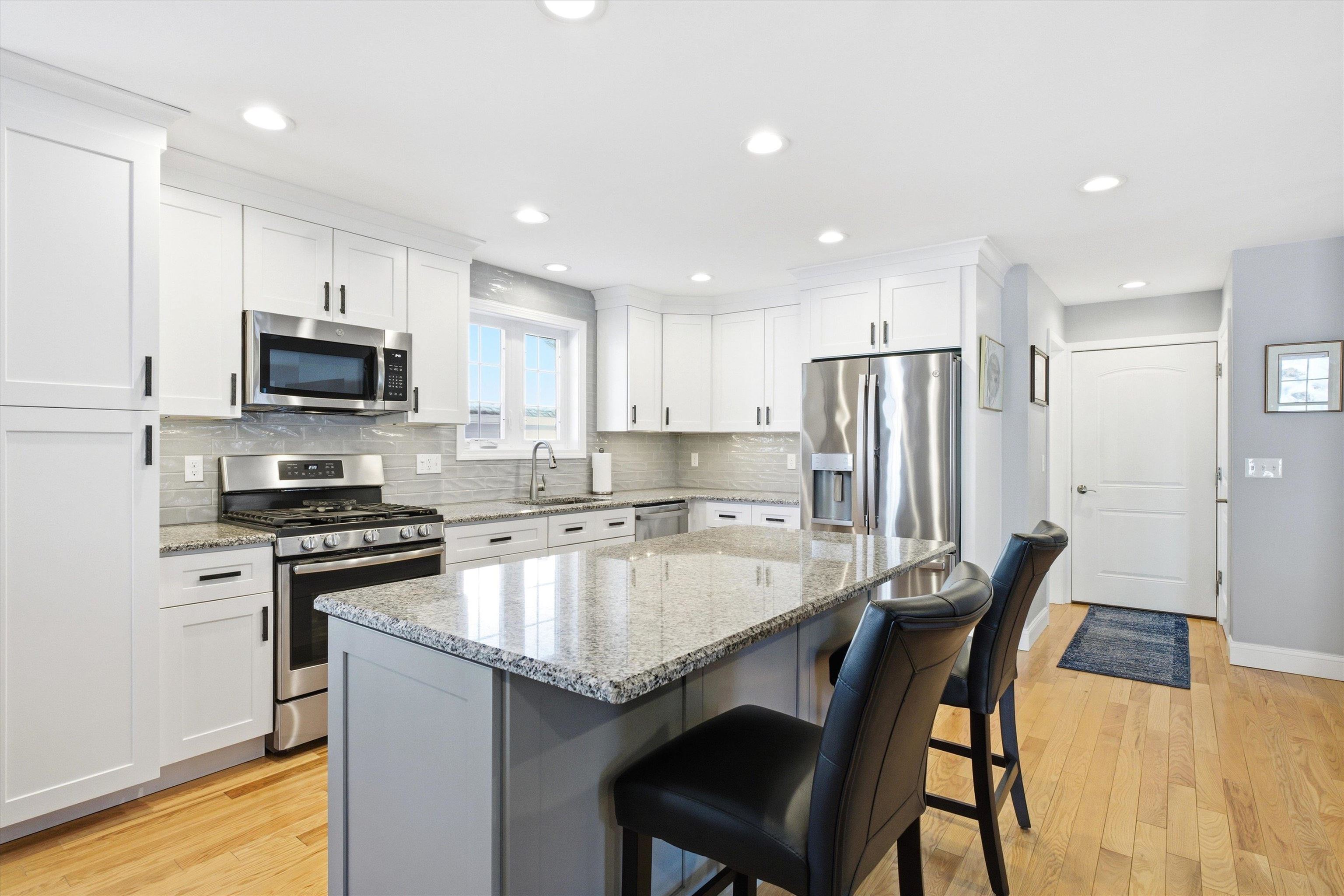 138 Memory Lane Laconia, NH 03246 - Photo 4 of 30