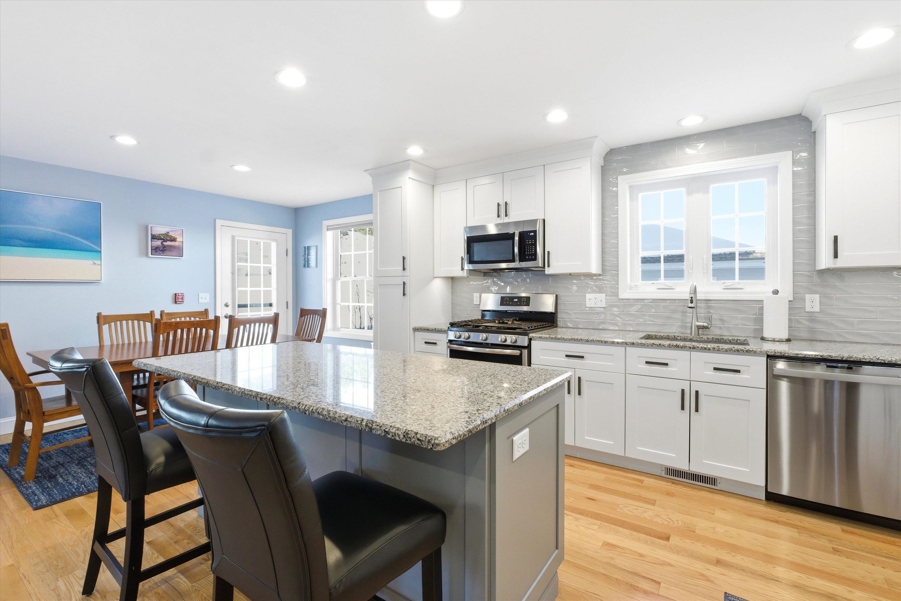 138 Memory Lane Laconia, NH 03246 - Photo 5 of 30