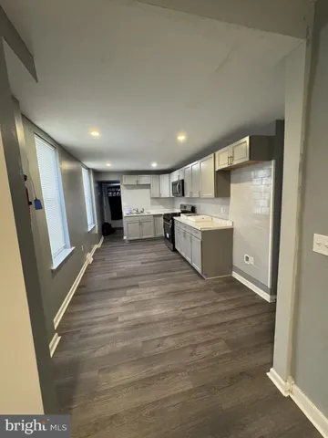 $1,500 | 1435 Edgmont Avenue, Chester, PA 19013