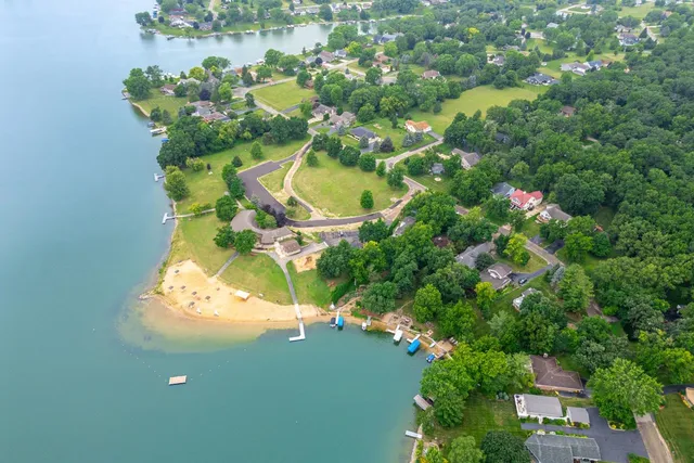 $289,000 | 1506 Pier Drive, Lake Summerset, IL 61019