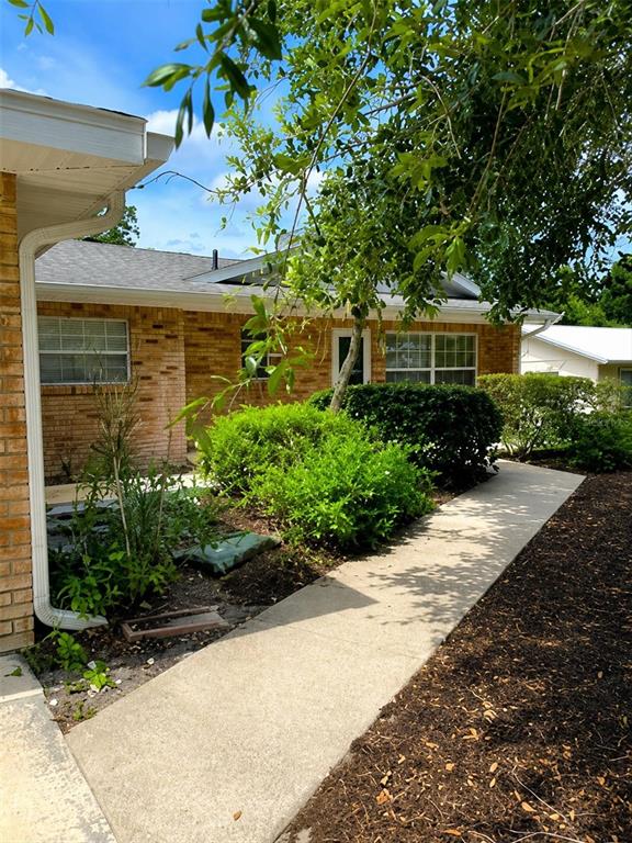 735 Overhill Road DeLand, FL 32720 - Photo 1 of 37
