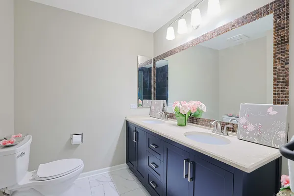 $299,900 | 2004 Waverly Lane, Algonquin, IL 60102