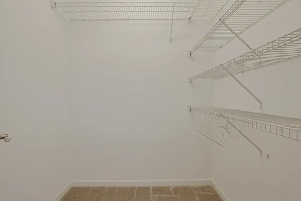 $299,900 | 2004 Waverly Lane, Algonquin, IL 60102