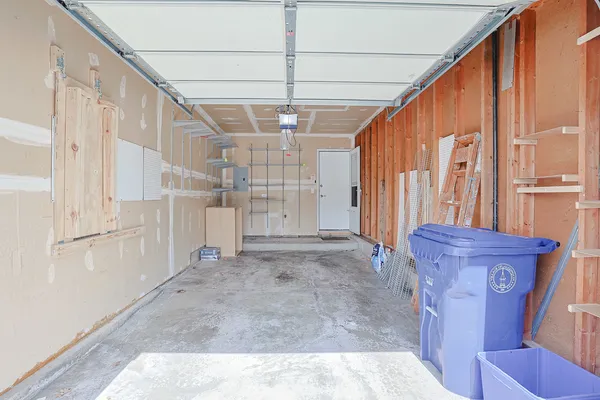 $299,900 | 2004 Waverly Lane, Algonquin, IL 60102