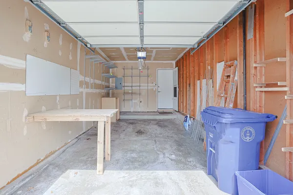 $299,900 | 2004 Waverly Lane, Algonquin, IL 60102