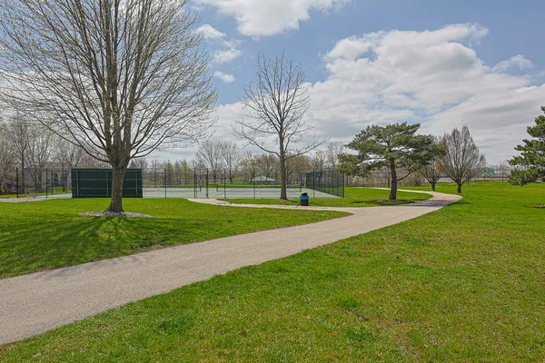 $299,900 | 2004 Waverly Lane, Algonquin, IL 60102