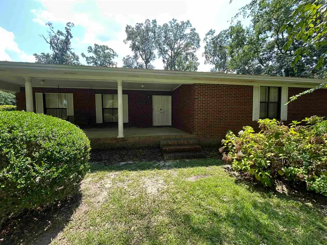 $2,100 | 1913 Talpeco Road, Tallahassee, FL 32303