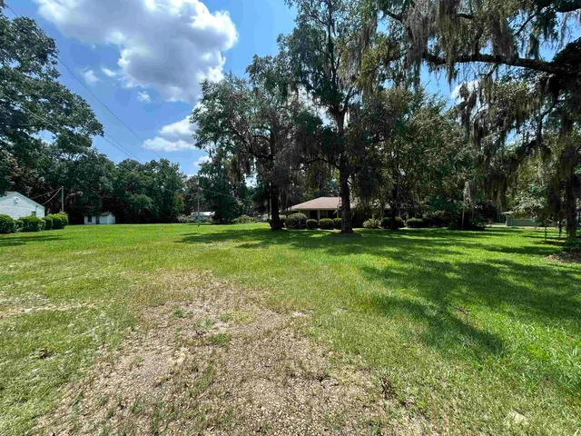 $2,100 | 1913 Talpeco Road, Tallahassee, FL 32303