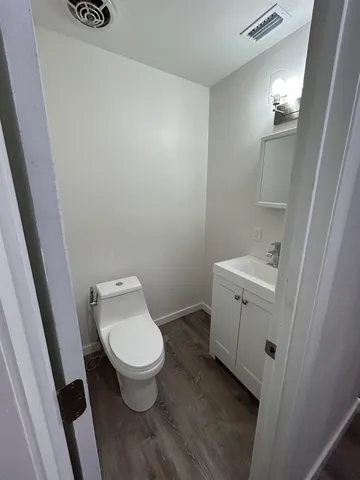 $2,100 | 1913 Talpeco Road, Tallahassee, FL 32303