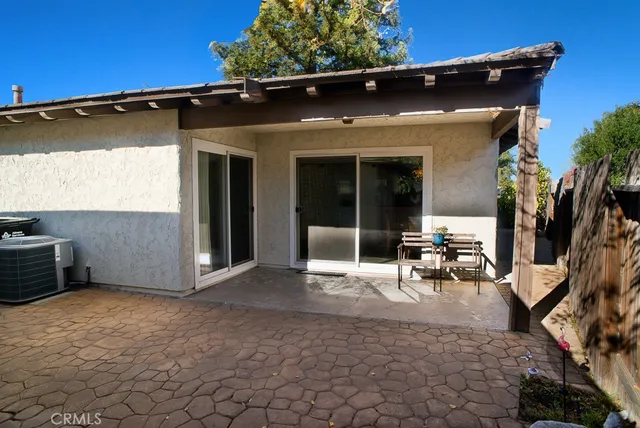 $675,000 | 1104 Glenbridge Circle, Westlake Village, CA 91361