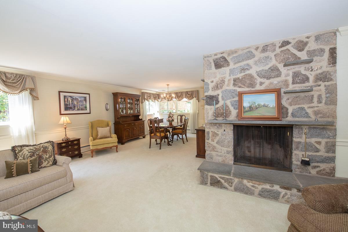 450 Howellville Road Berwyn, PA 19312 - Photo 8 of 25