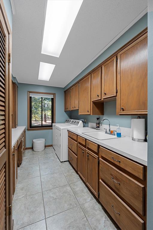 1200 North Acres Circle Springhill, LA 71075 - Photo 35 of 40 a large kitchen with a window