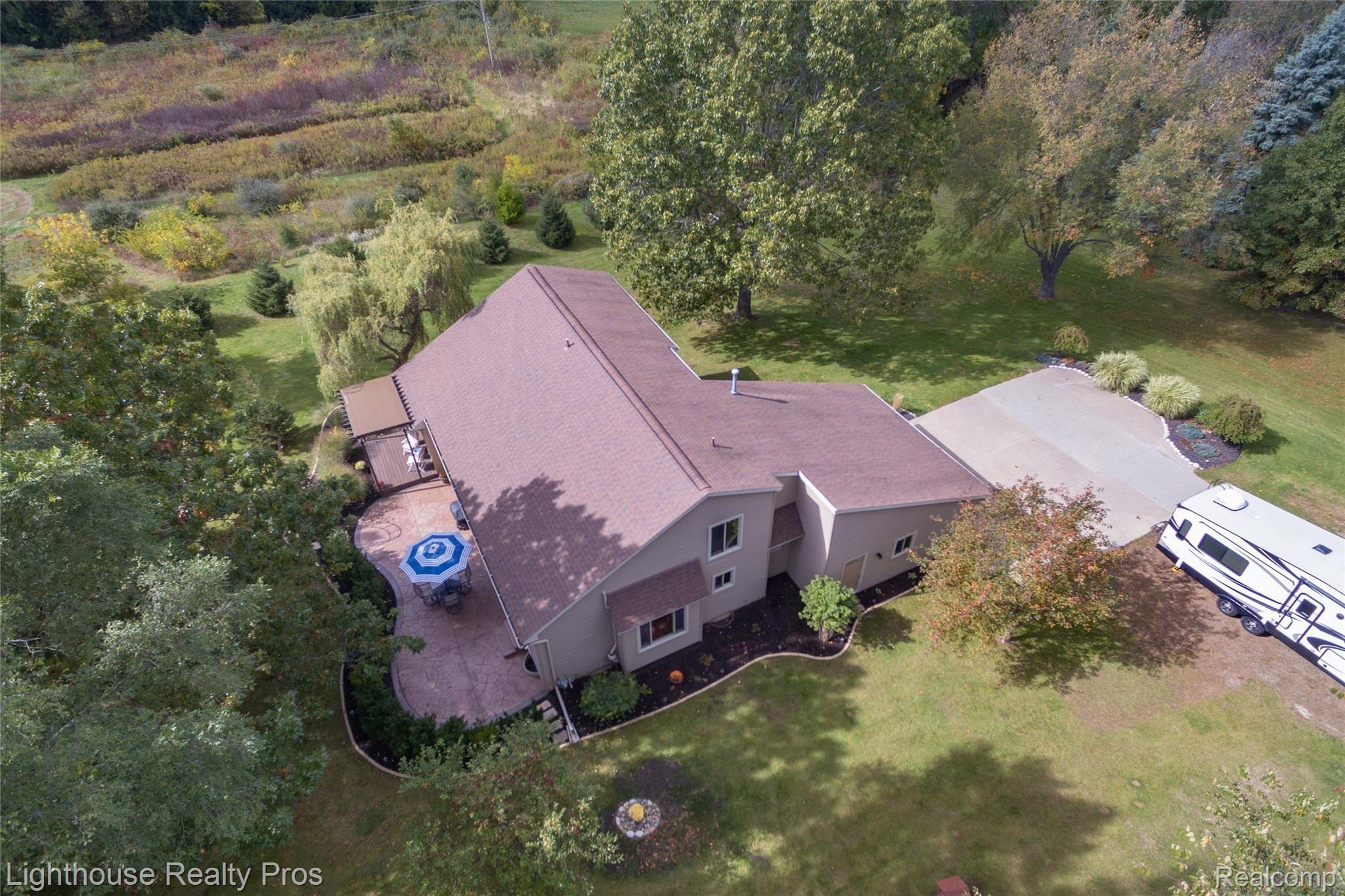 8773 Hyne Road Brighton, MI 48114 - Photo 38 of 38 Updated landscaping all around