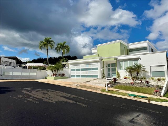 $1,200,000 | Mansiones Reales Mansiones Reales Felipe Primero, Unit E1, Guaynabo, Guaynabo 00969