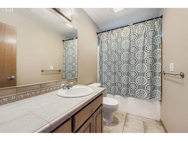 $699,000 | 3902 Northeast 203rd Avenue, Fairview, OR 97024