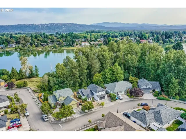 $699,000 | 3902 Northeast 203rd Avenue, Fairview, OR 97024