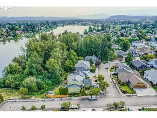 $699,000 | 3902 Northeast 203rd Avenue, Fairview, OR 97024