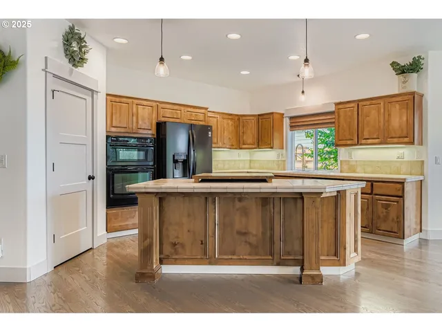 $699,000 | 3902 Northeast 203rd Avenue, Fairview, OR 97024