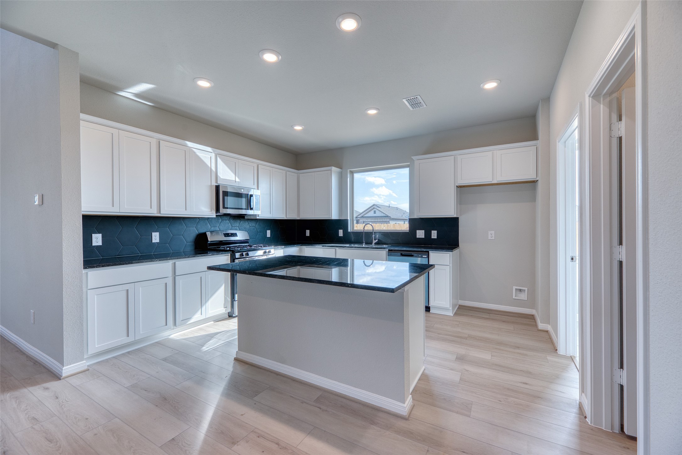 21123 Autumn Hts Drive Rosharon, TX 77583 - Photo 6 of 36
