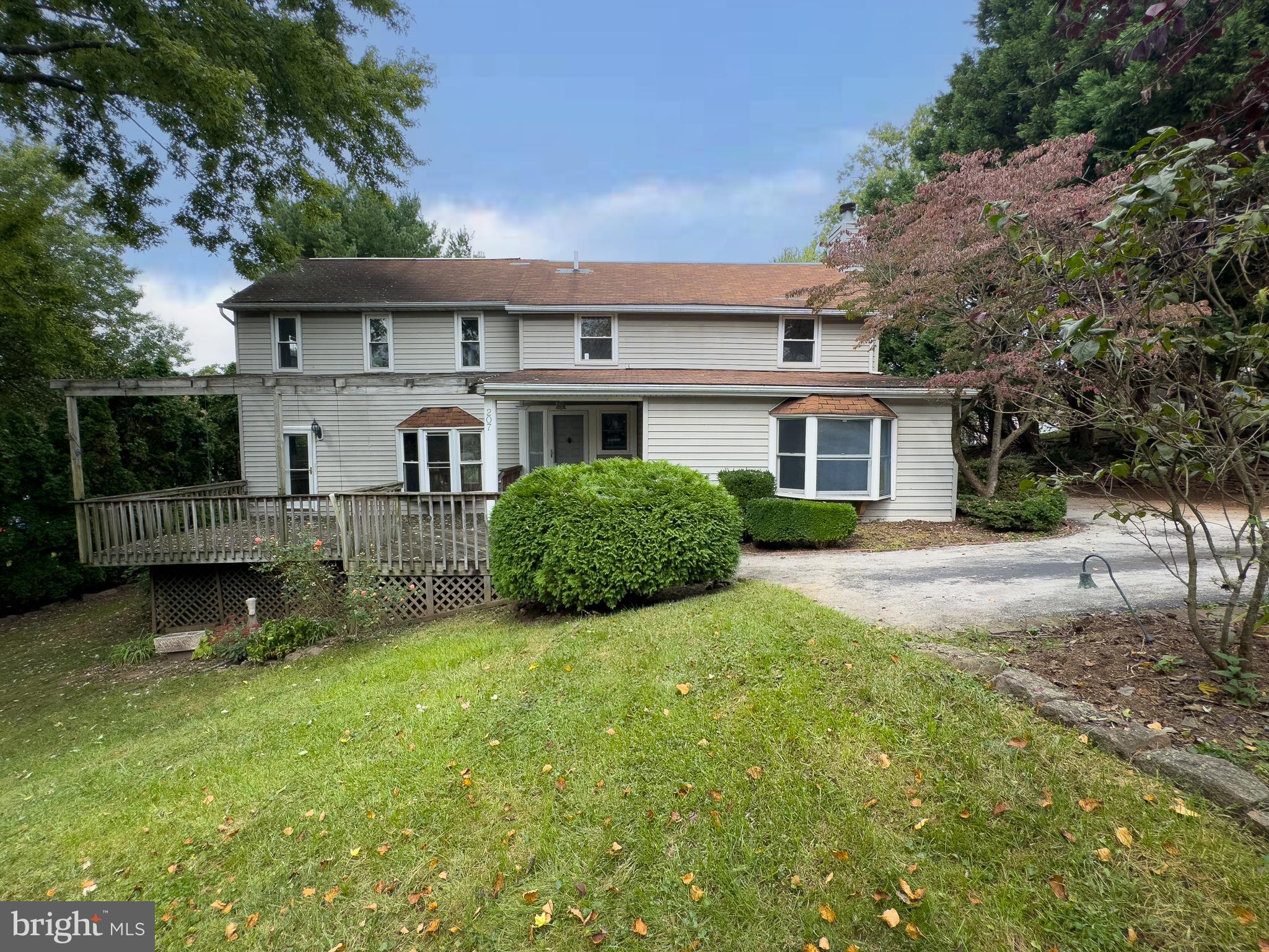 207 Vaughn Road Royersford, PA 19468 - Photo 3 of 25 Gallery Image 3