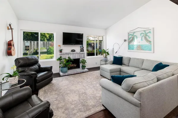 $1,599,000 | 2416 La Pluma Lane, Carlsbad, CA 92009