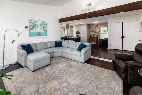 $1,599,000 | 2416 La Pluma Lane, Carlsbad, CA 92009