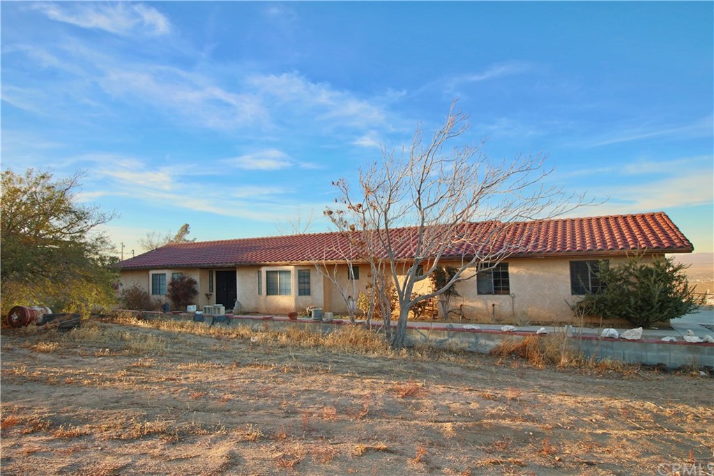 23888 Mountain View Road Apple Valley, CA 92308 - Photo 1 of 1 Gallery Image 1