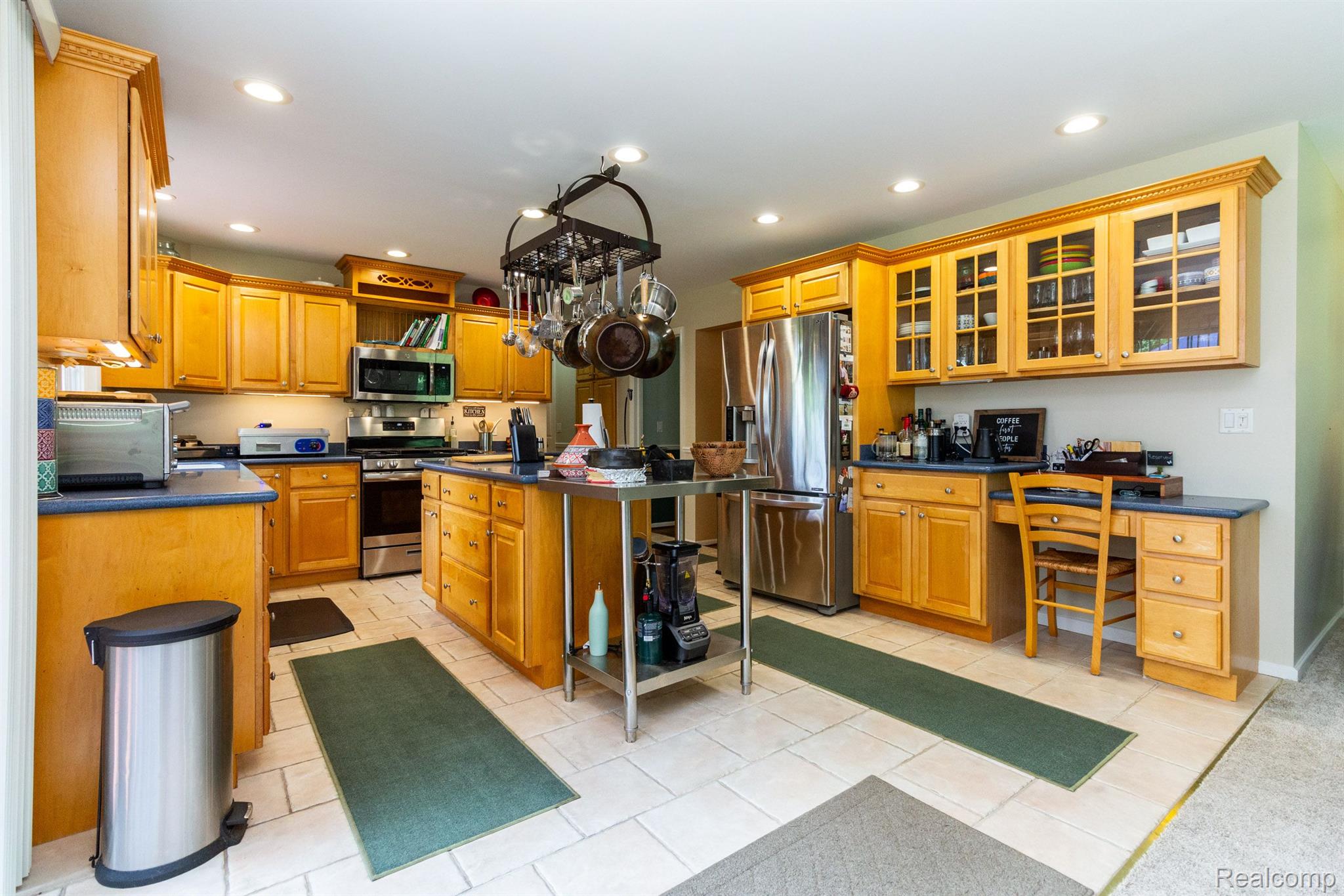 3269 Hixon Road Rochester, MI 48306 - Photo 16 of 41 Gallery Image 16
