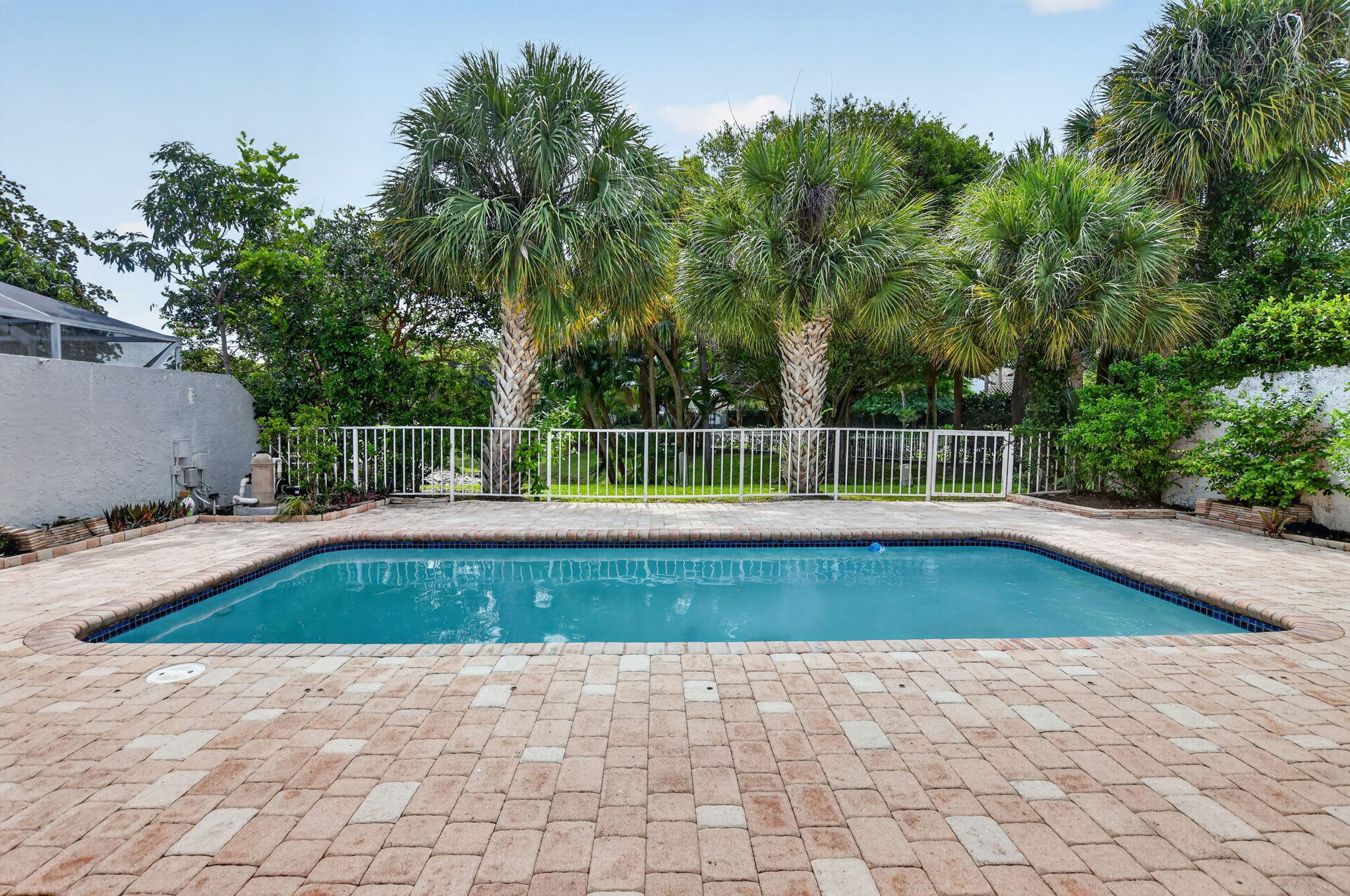 23338 La Vida Way Boca Raton, FL 33433 - Photo 47 of 52 Pool/Patio