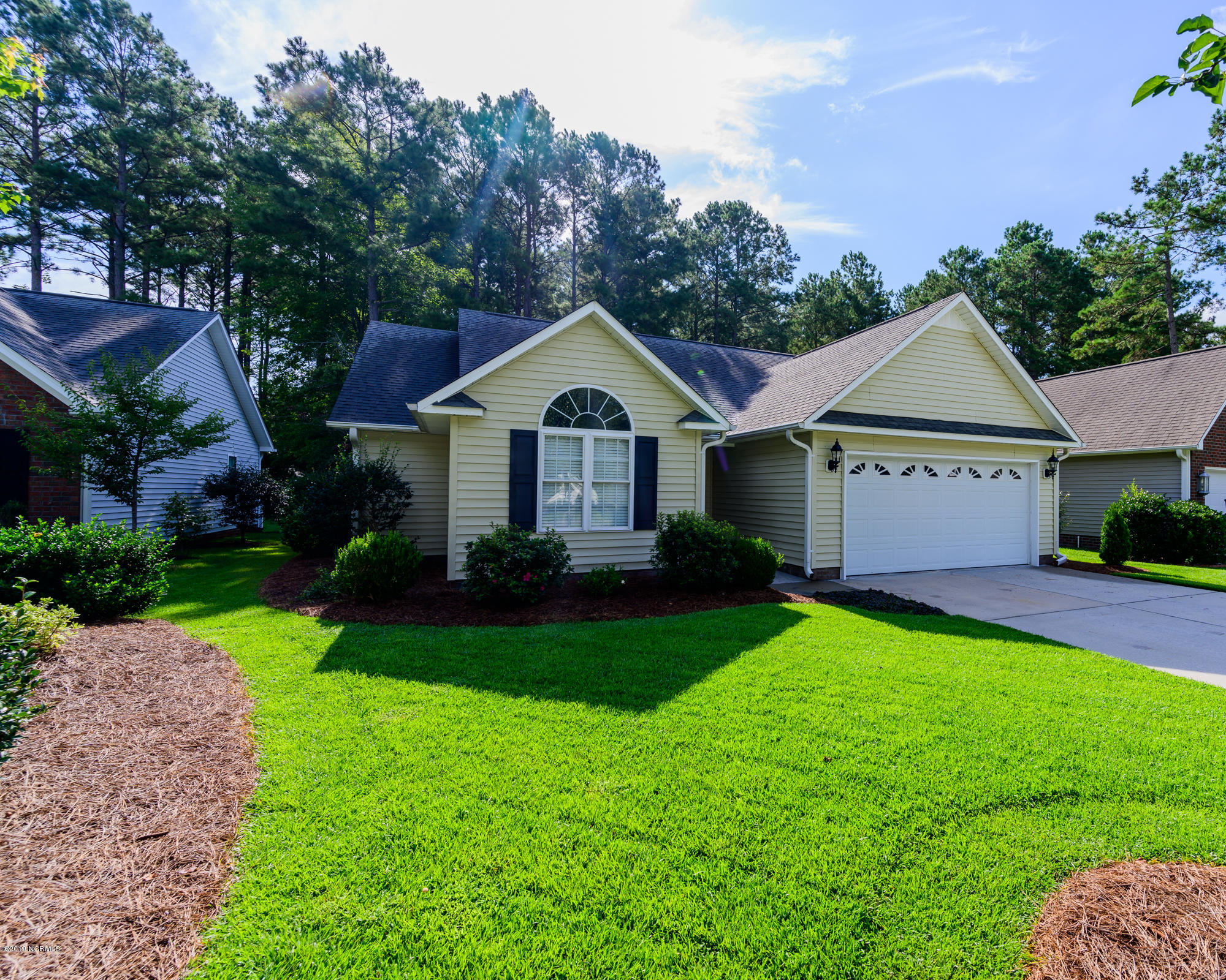 433 Neuchatel Road New Bern, NC 28562 - Photo 2 of 30 front