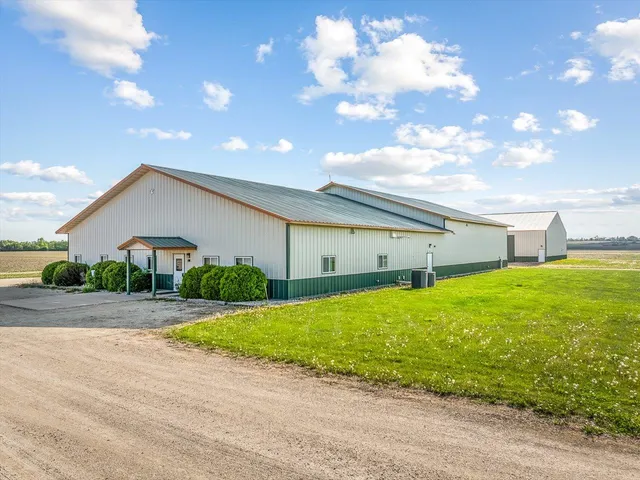 $1,900,000 | 11635 Wange Road, Capron, IL 61012