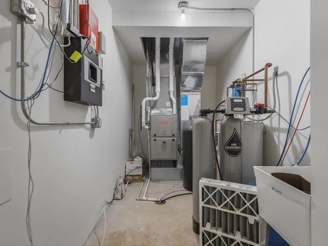 $1,900,000 | 11635 Wange Road, Capron, IL 61012