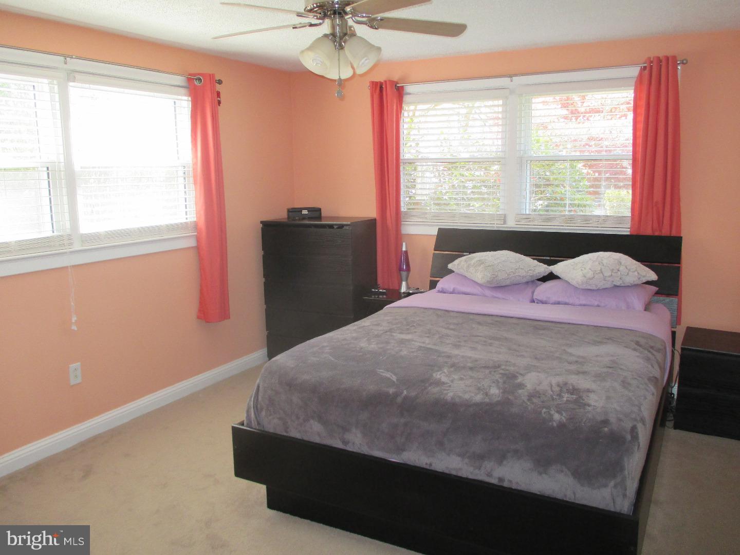 125 East Chelton Road Brookhaven, PA 19015 - Photo 4 of 12 Gallery Image 4
