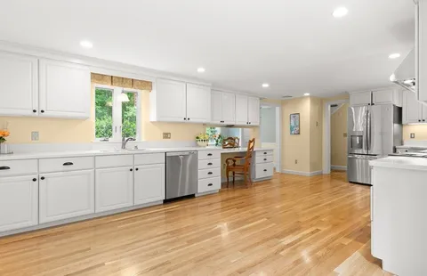 $1,100,000 | 5 Blueberry Lane, Topsfield, MA 01983
