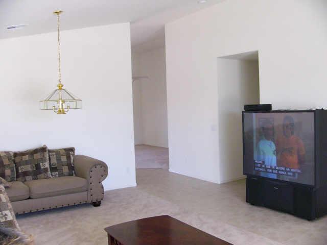 1120 West Darrel Road, Unit 3 5 Phoenix, AZ 85041 - Photo 4 of 6 Additional Photo