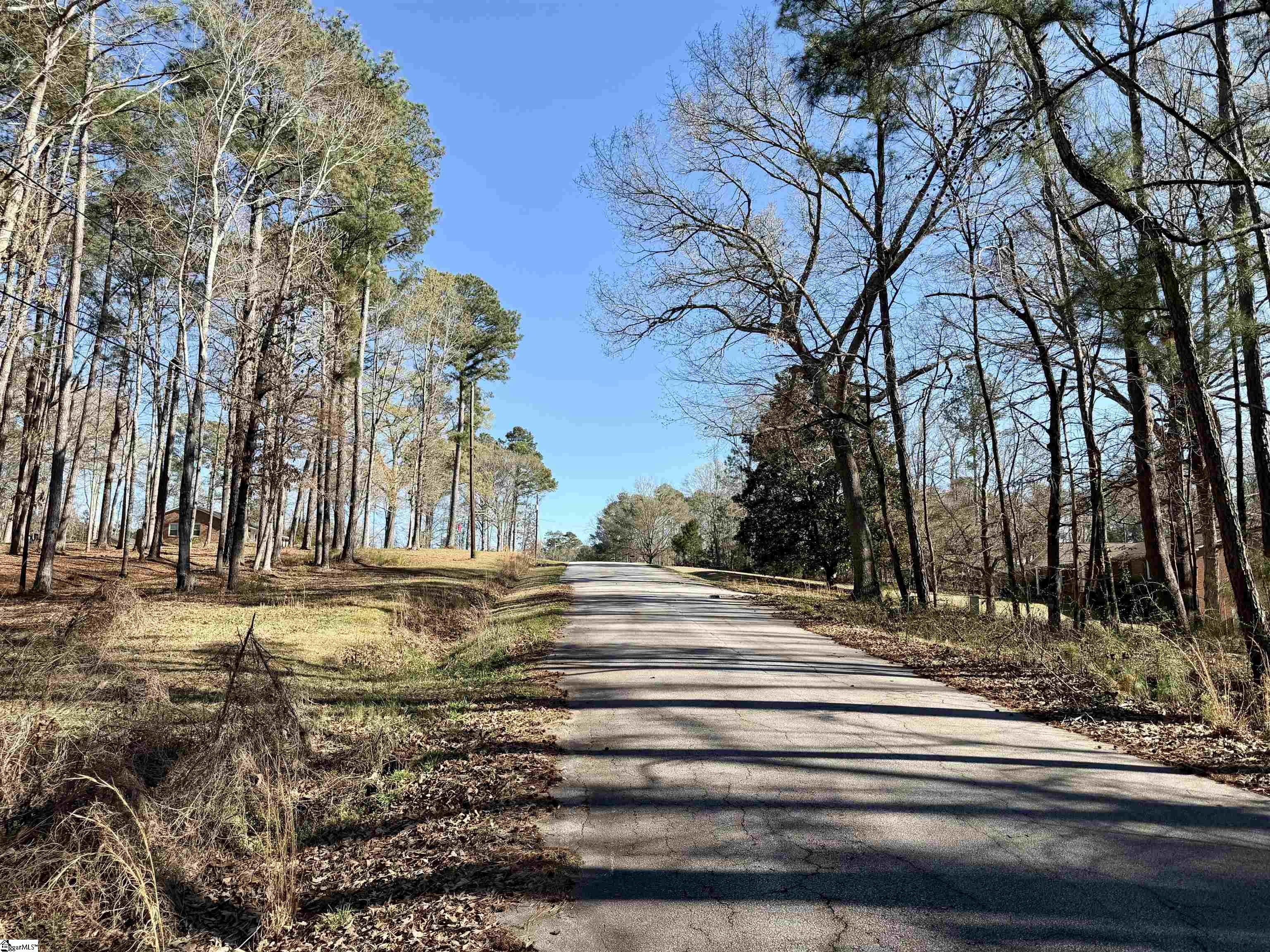 122-124 Lollis Road Greenwood, SC 29649 - Photo 4 of 8