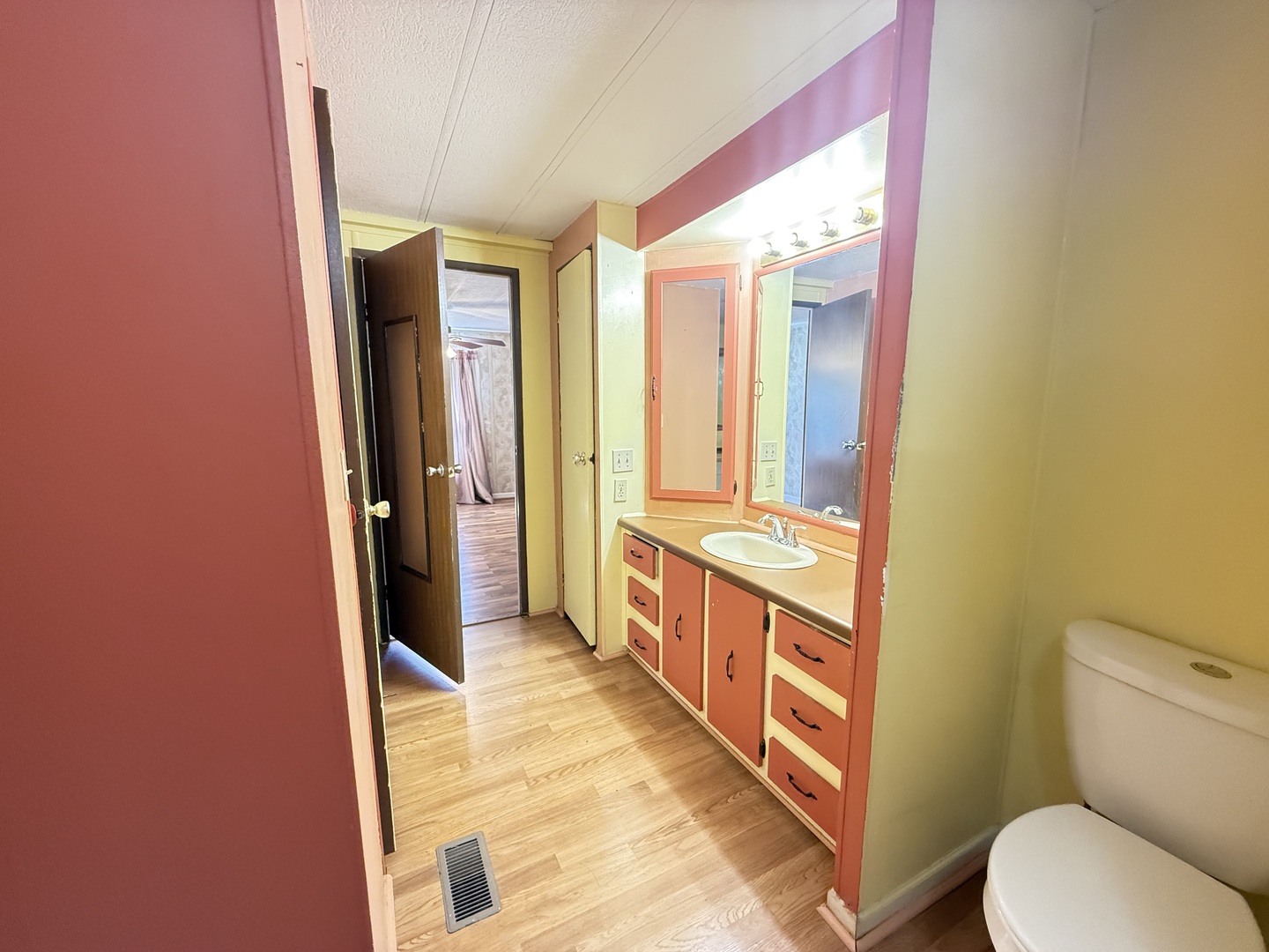 462 Huntsbridge Road Matteson, IL 60443 - Photo 14 of 31