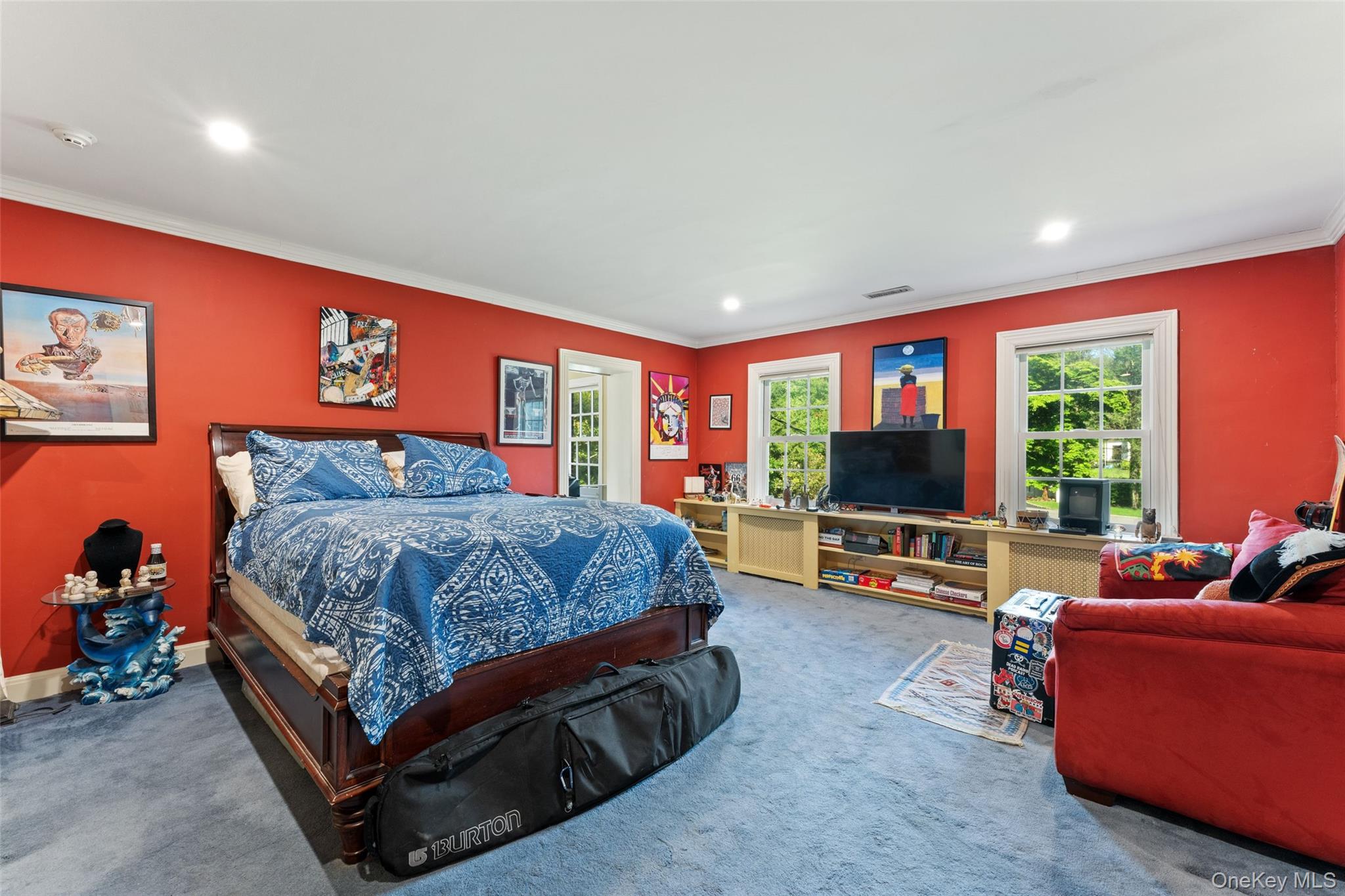 5 Cooper Road Scarsdale, NY 10583 - Photo 24 of 46 En suite bedroom