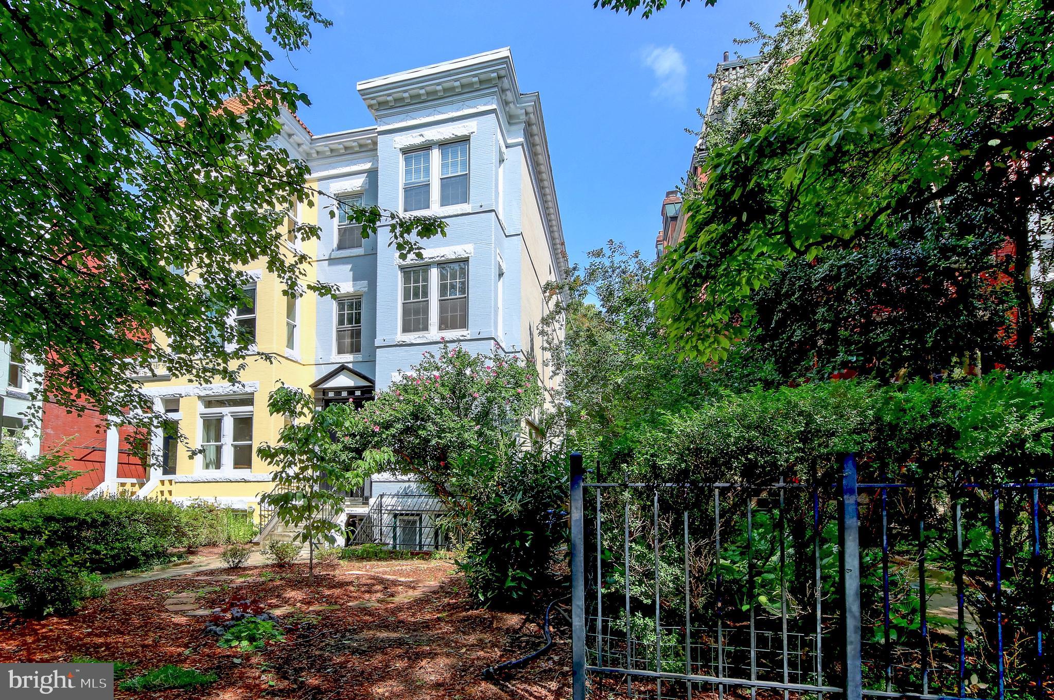 Main Front of 2007 Kalorama  Road