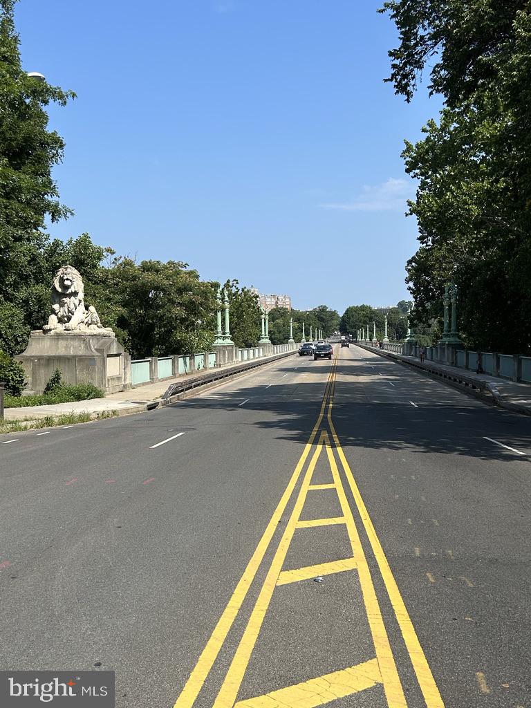 2007 B Kalorama Road Northwest, Unit B Washington, DC 20009 - Photo 33 of 38 Calvert Woodley and Metro just across the bridge