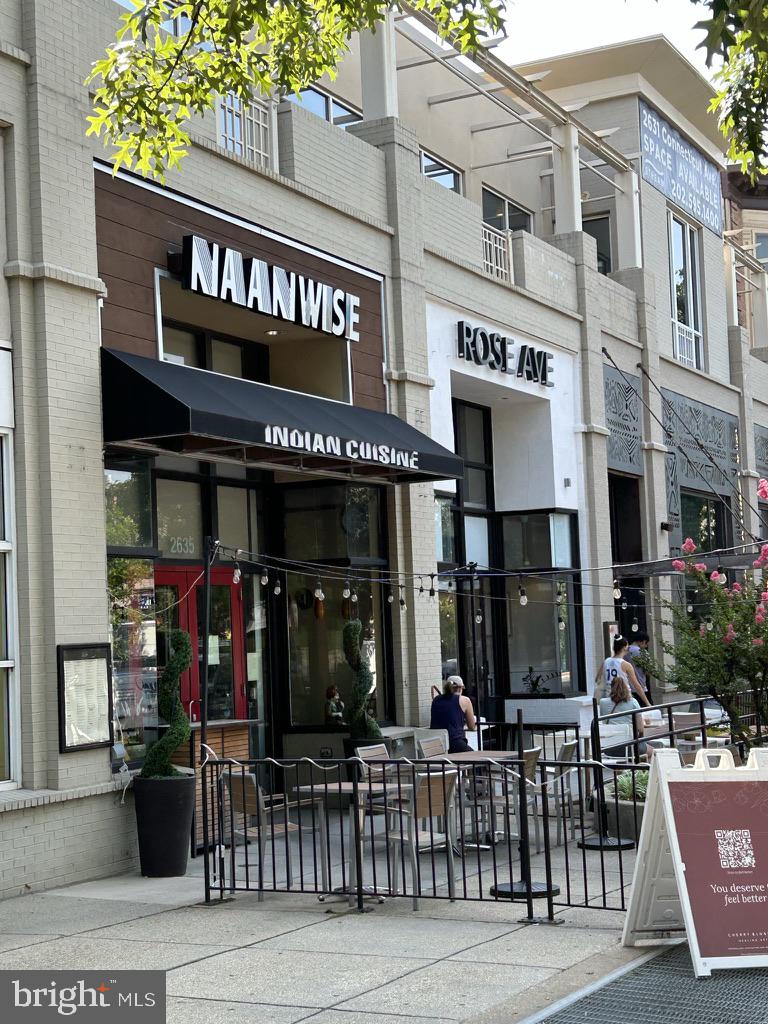 2007 B Kalorama Road Northwest, Unit B Washington, DC 20009 - Photo 36 of 38 Lots of dining choices