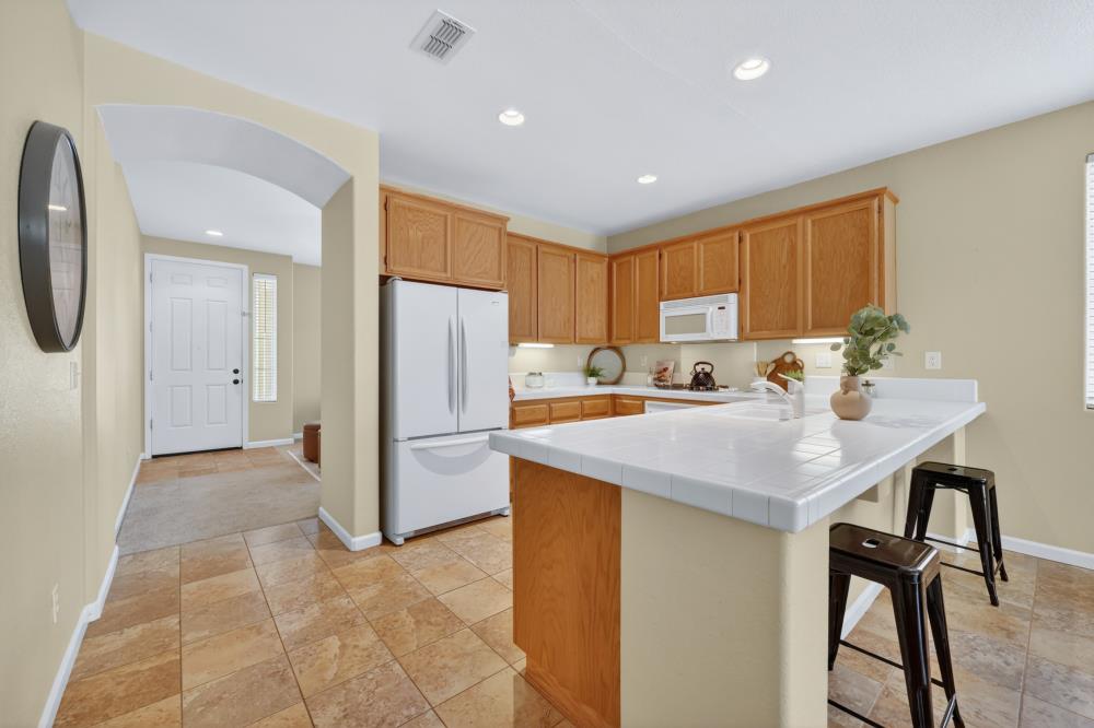 464 Sutherland Ranch Lane Roseville, CA 95678 - Photo 15 of 53