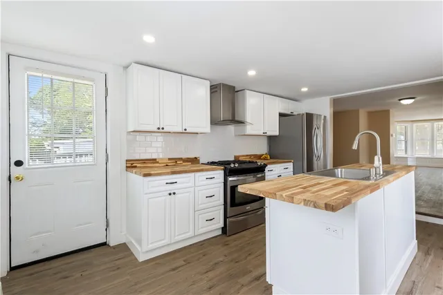 $799,900 | 14 West Natick Road, Warwick, RI 02886