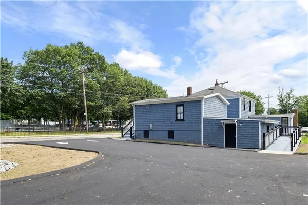 $799,900 | 14 West Natick Road, Warwick, RI 02886