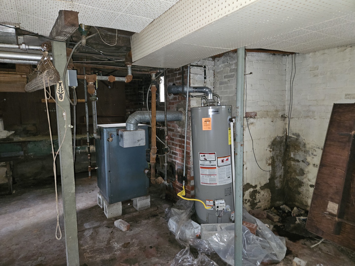402 East 5th Street Flora, IL 62839 - Photo 28 of 29 a storage room